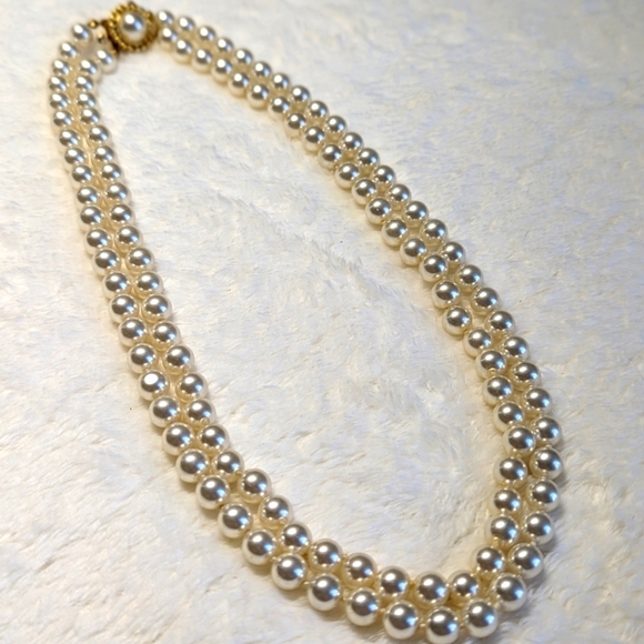 Vintage 90's Revlon Dual Strand Faux Pearl Necklace/Choker - Picture 4 of 10